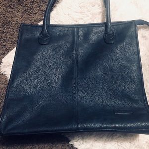 NWOT LARGE NAVY BLUE TOTE
